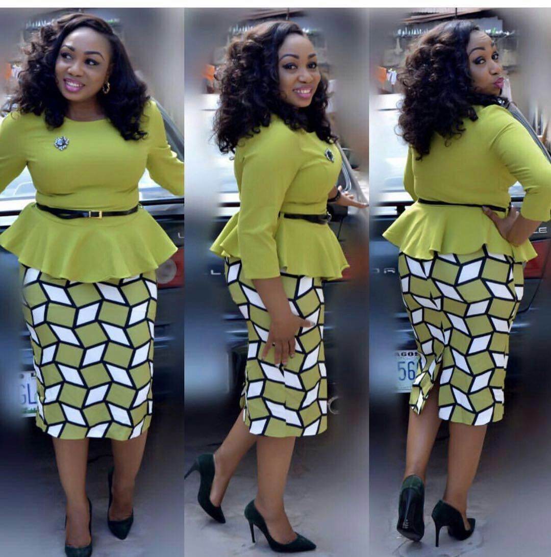 Elegant Fitted Dress with Ruffle Detail - Emprize360